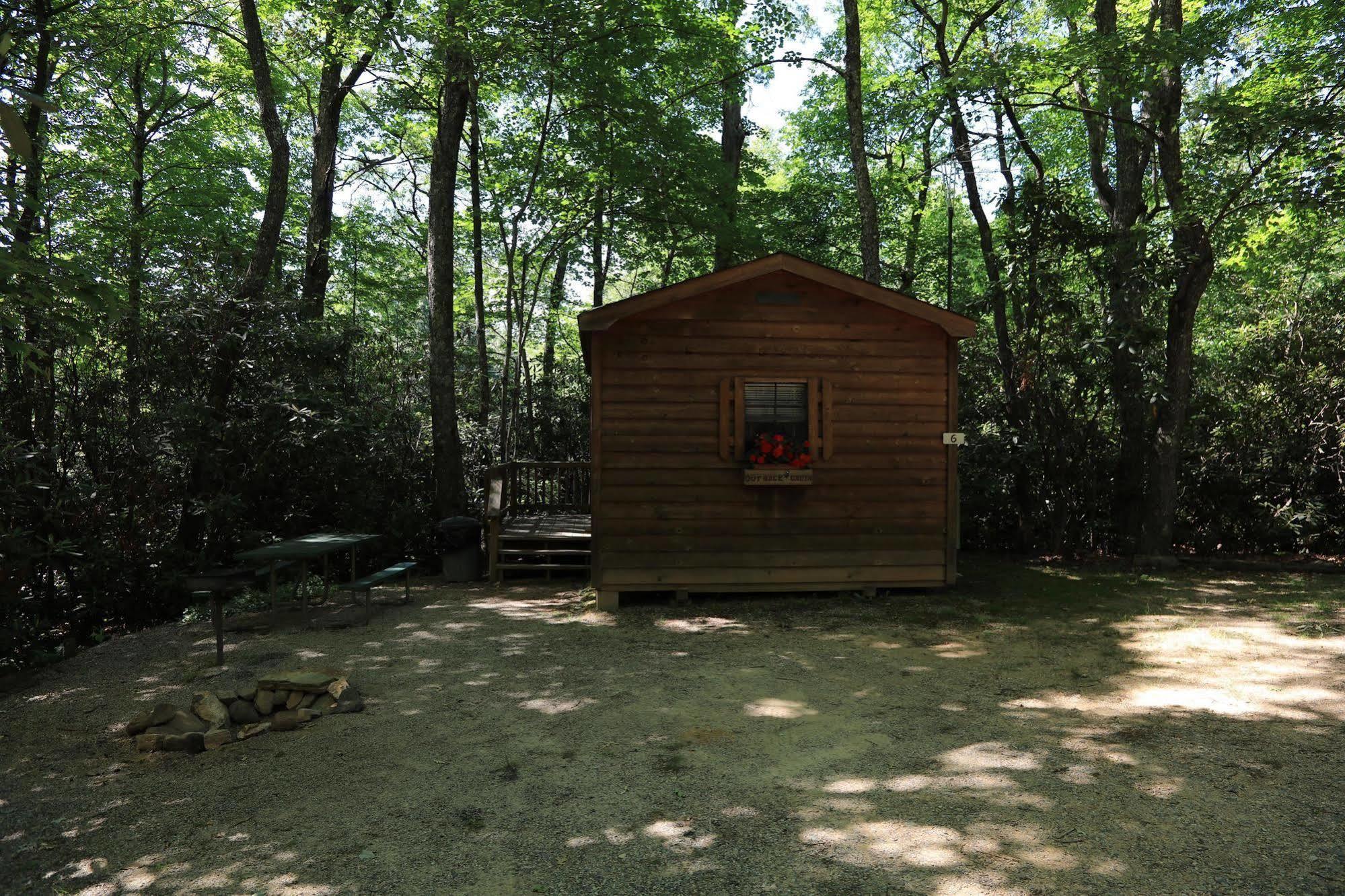 Linville Falls Campground, Rv Park, And Cabins Exterior photo