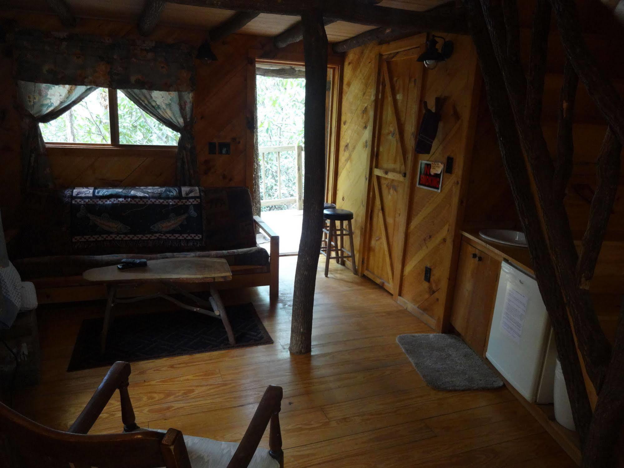 Linville Falls Campground, Rv Park, And Cabins Exterior photo